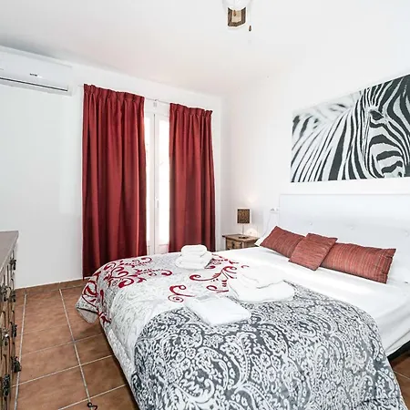 Paco Romo Апартаменты Нерха